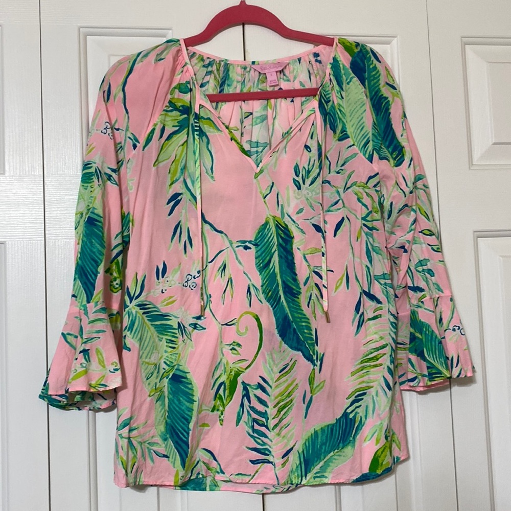 Lilly Pulitzer Flounce Blouse Womens SMALL Pink Green Tropical Leaf Monkey Flare